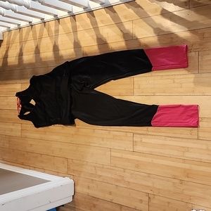 Activewear cute workout outfit from Colombia